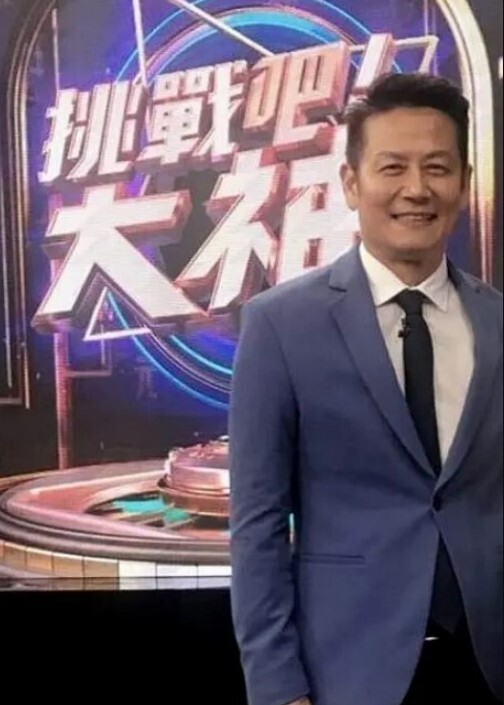 【唐霏】MCY0002 勾引亲哥却被反压猛操 - 香蕉视频